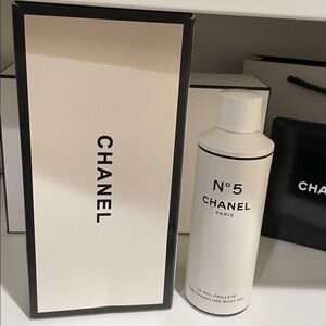 New CHANEL No 5 Factory the sparkling body gel LIMITED EDITION